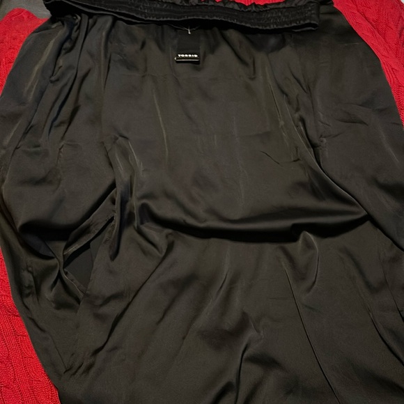 Torrid - Picture 1 of 6